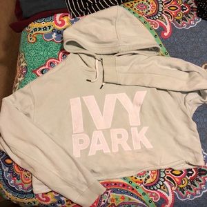 IVY PARK Cropped Hoodie